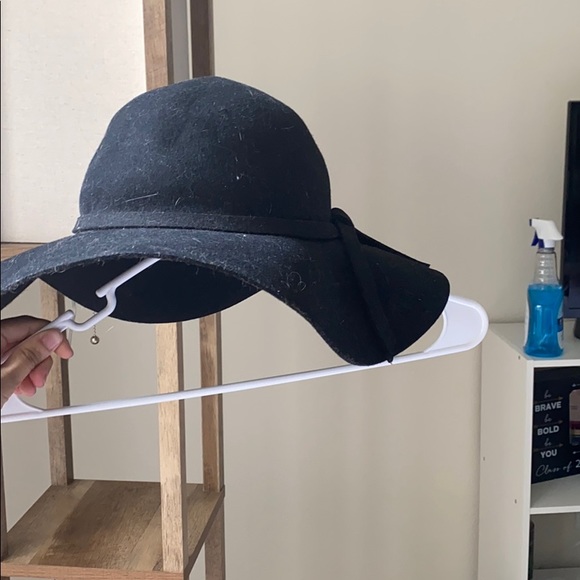 Black hat - Picture 2 of 3